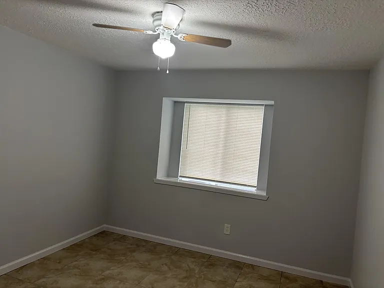 10446 Towneview Dr — Photo 14