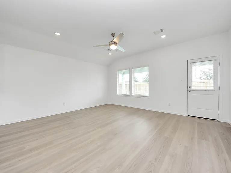 7706 Smooth Valley Ct — Photo 14