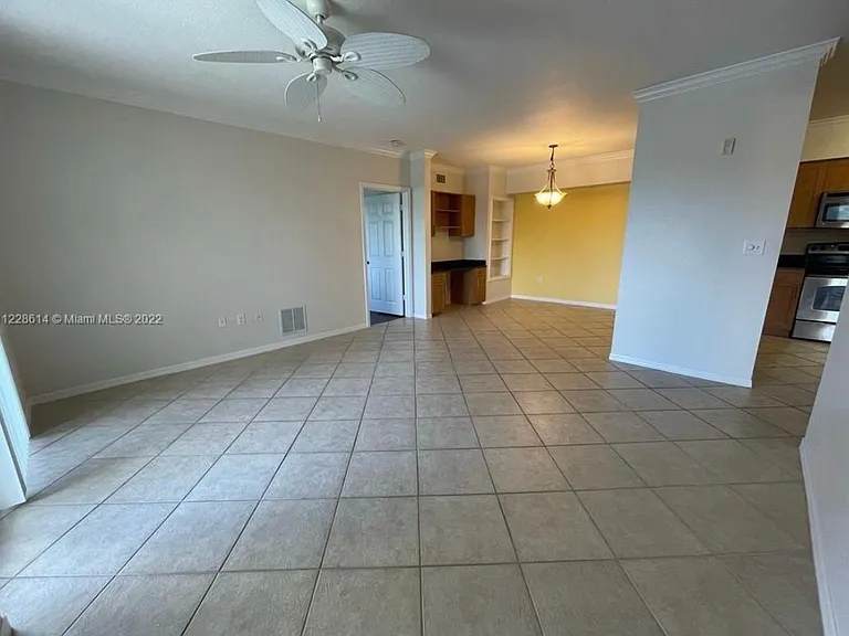 6418 Emerald Dunes Dr #301 — Photo 5