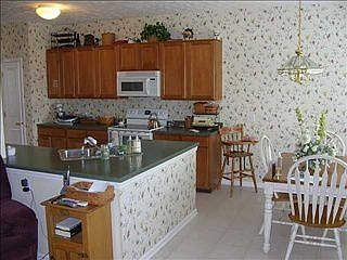 3rd image of 727 Liberty Dr