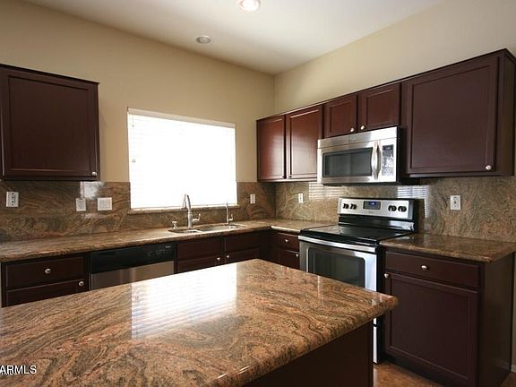 5th image of 40435 N Acadia Ct