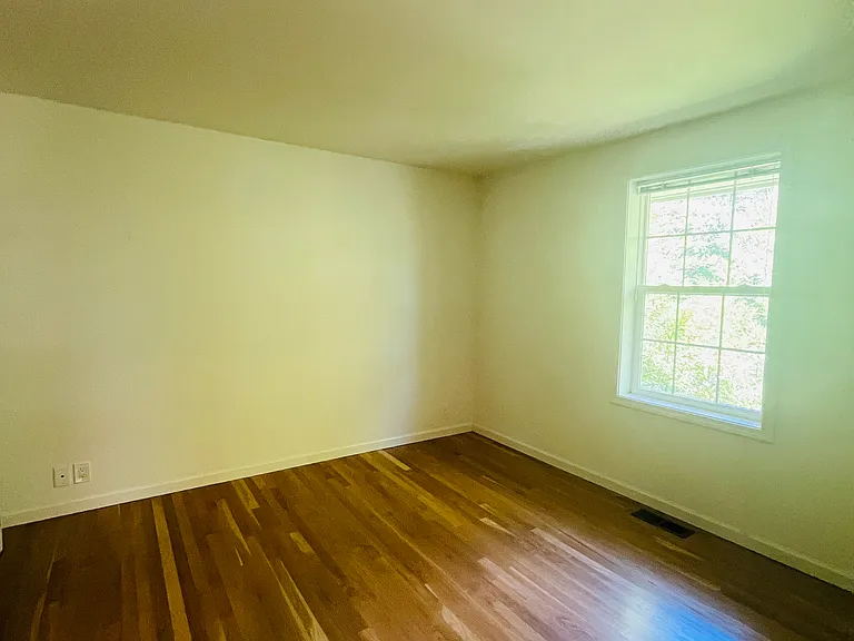 14444 Sunrise Dr NE — Photo 22