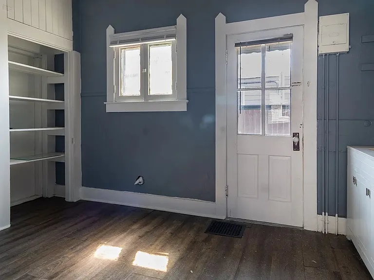 856 River Ave — Photo 17