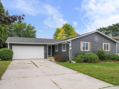 1668 Atlanta CIRCLE, Manitowoc, WI, 54220
