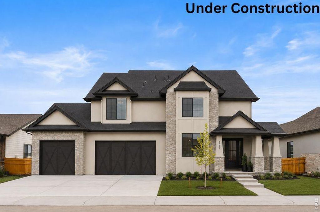 155 Boxwood Dr