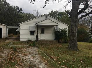 1319 N 7th St, De Soto, MO 63020