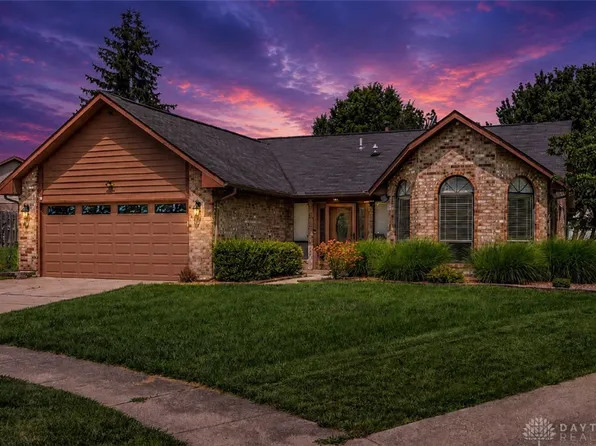 8477 Doe Run Pl, Dayton, OH 45424