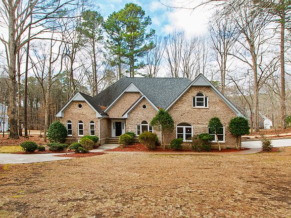 2nd image of 904 Stonecutter Ct