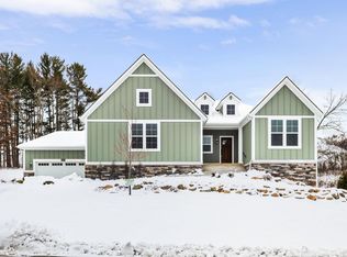 6097 Southridge Rd, East Lansing, MI 48823