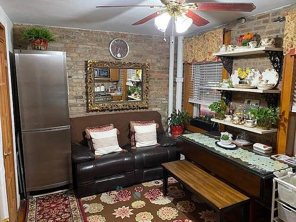 1st image of 131 Mulberry St #2F