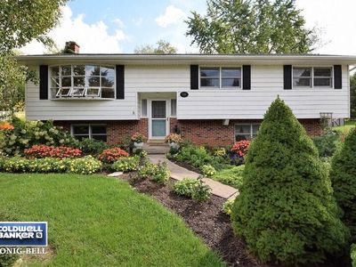 1145 Rolling Ln, Lake Geneva, WI, 53147