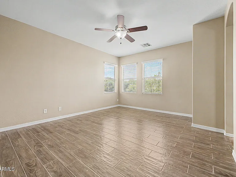 15155 N 145th Ave — Photo 14