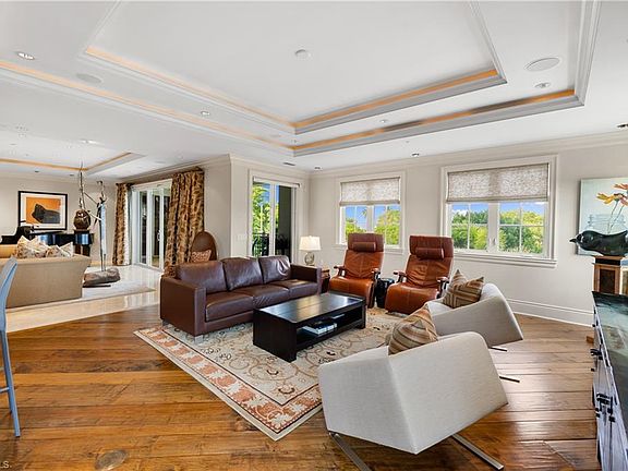 3rd image of 1400 Gulf Shore BLVD N #201