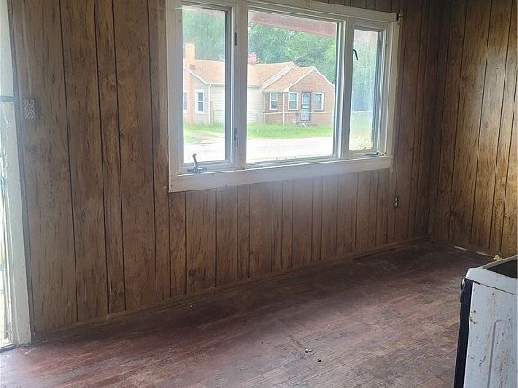 4th image of 146 Culpeper Ave
