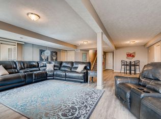 1123 Cross Creeks Rdg, Pickerington, OH 43147