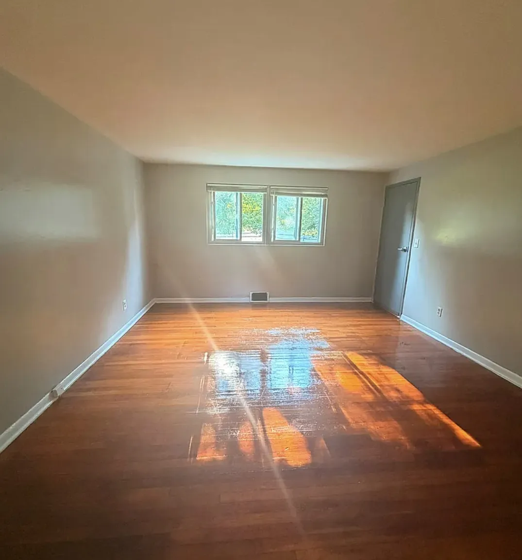 265 Park Rd — Photo 3