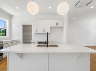 333 SW Sweetspire Ct, Bentonville, AR 72712