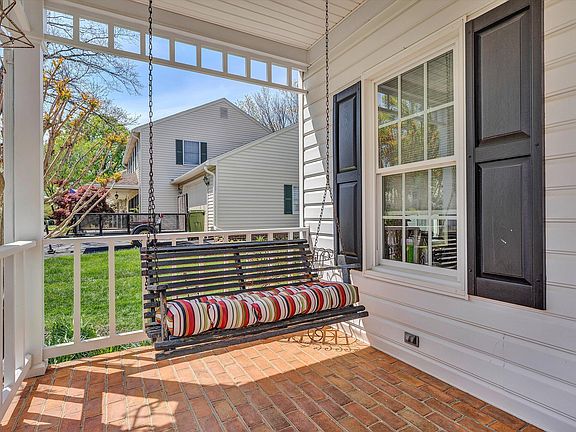 4th image of 1505 Ashley Dr