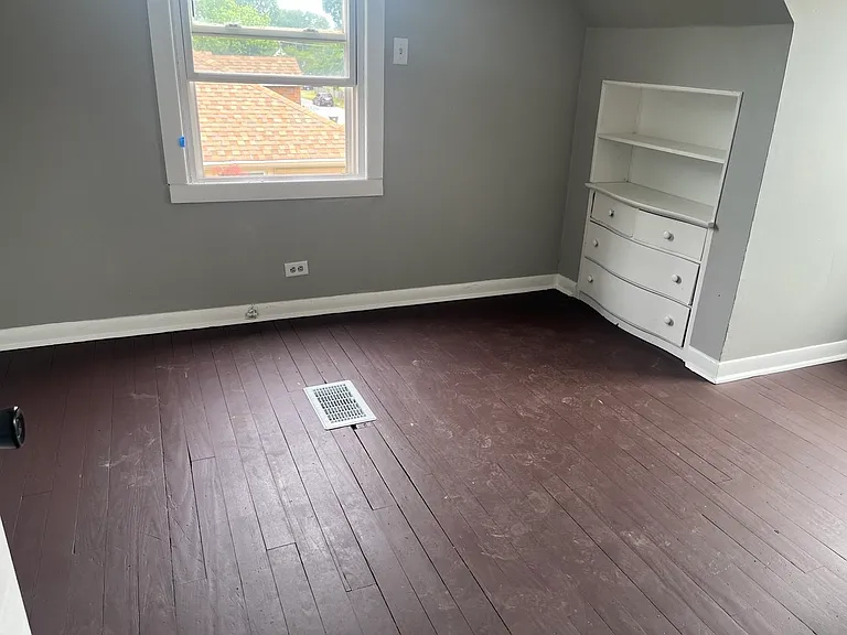 14610 Grant St — Photo 3