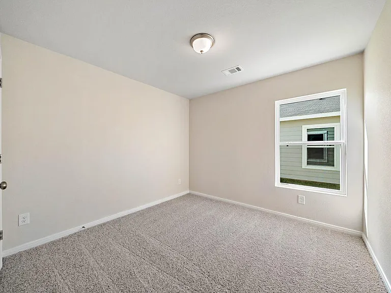1116 Richard St — Photo 10