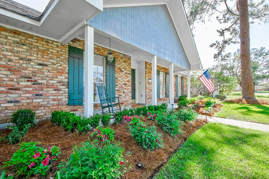 4 bed, 1946 sqft, $4,000 — Photo 4