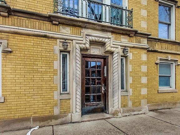3rd image of 5136 N Ashland Ave APT 1