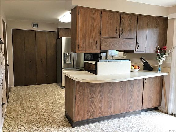 4th image of 878 Cherry Blossom Dr