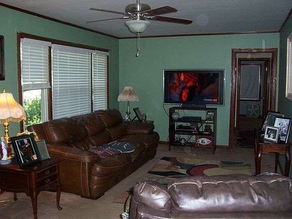 2nd image of 227 41st St E
