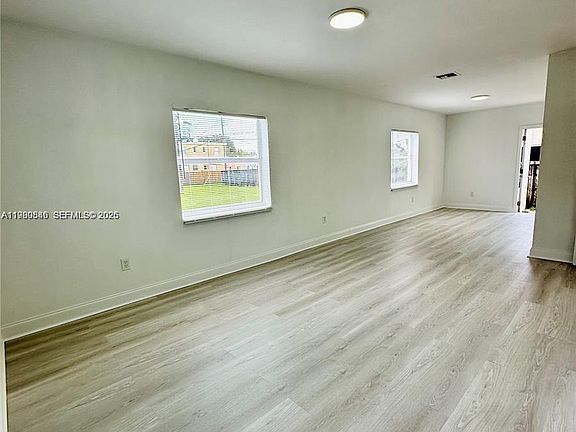 3rd image of 434 NW 85th Street Rd #434