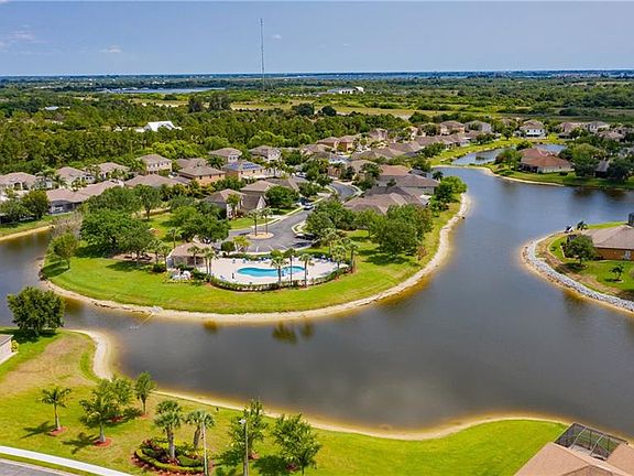 4th image of 2672 Suncoast Lakes Blvd