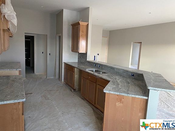 2nd image of 205 Hillside Ln