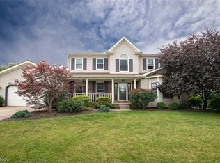 20860 Parkwood Ln, Strongsville, OH