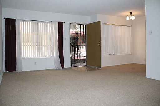 3rd image of 545 Chestnut Ave APT 205