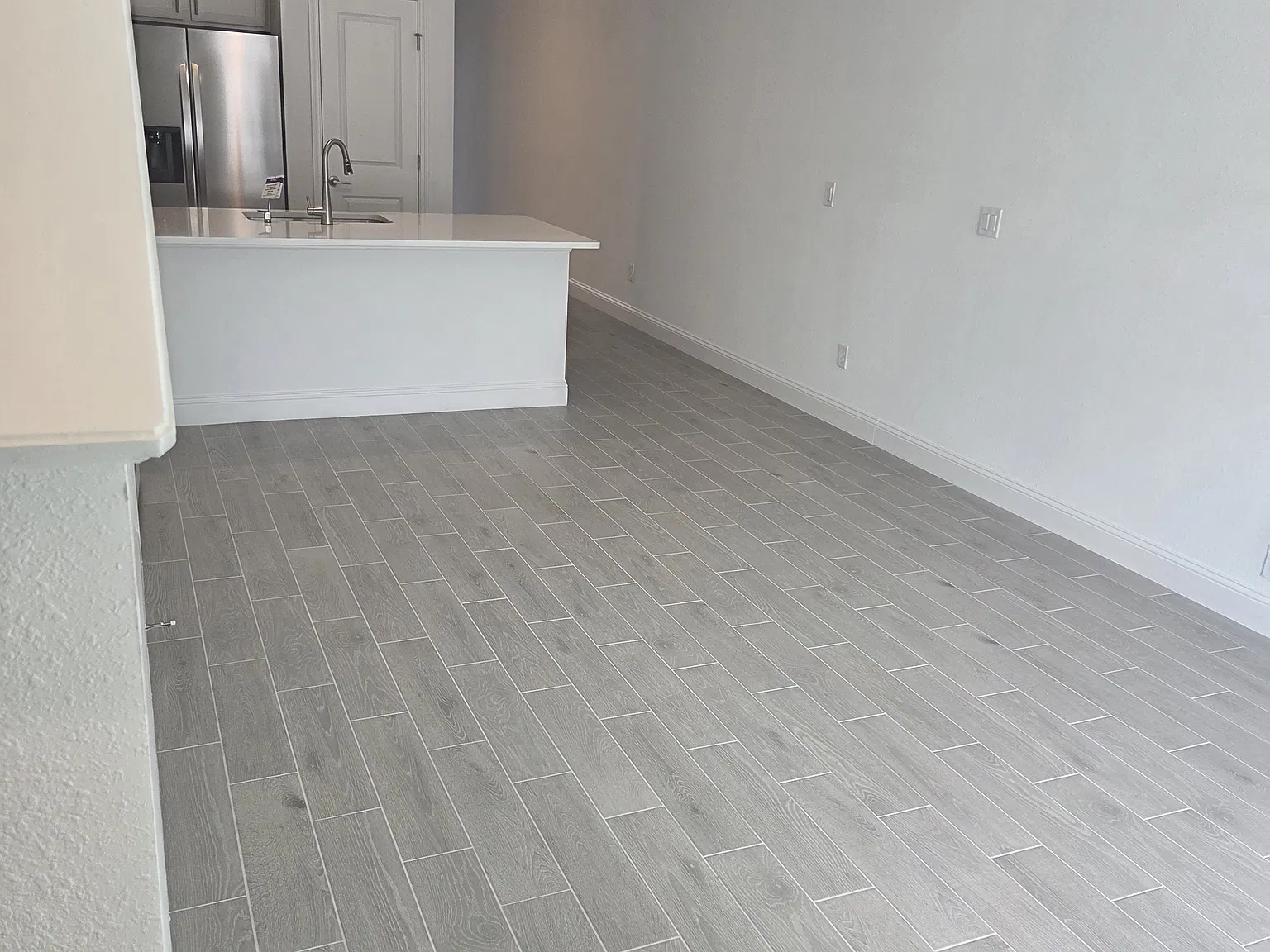 3 bed, 2.5 bath, 1483 sqft, $1,895 — Photo 4