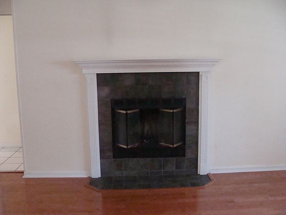 5th image of 4127 NW 34th Pl