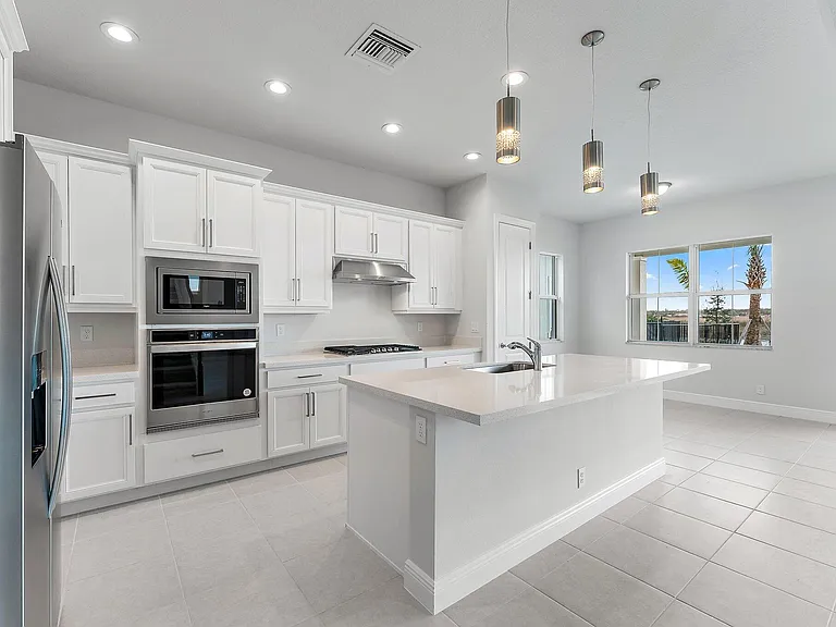 12550 Nautilus Cir — Photo 7