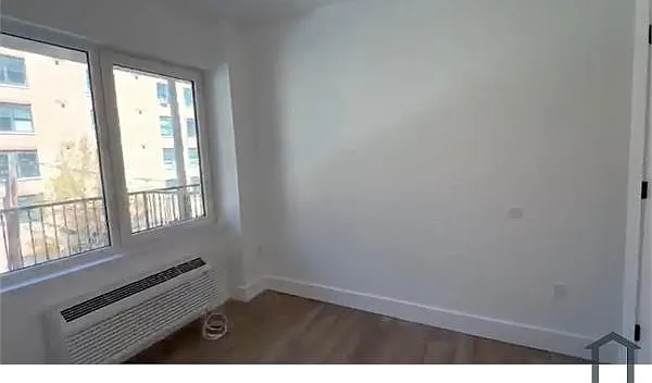 354 E 194th St #3F — Photo 5