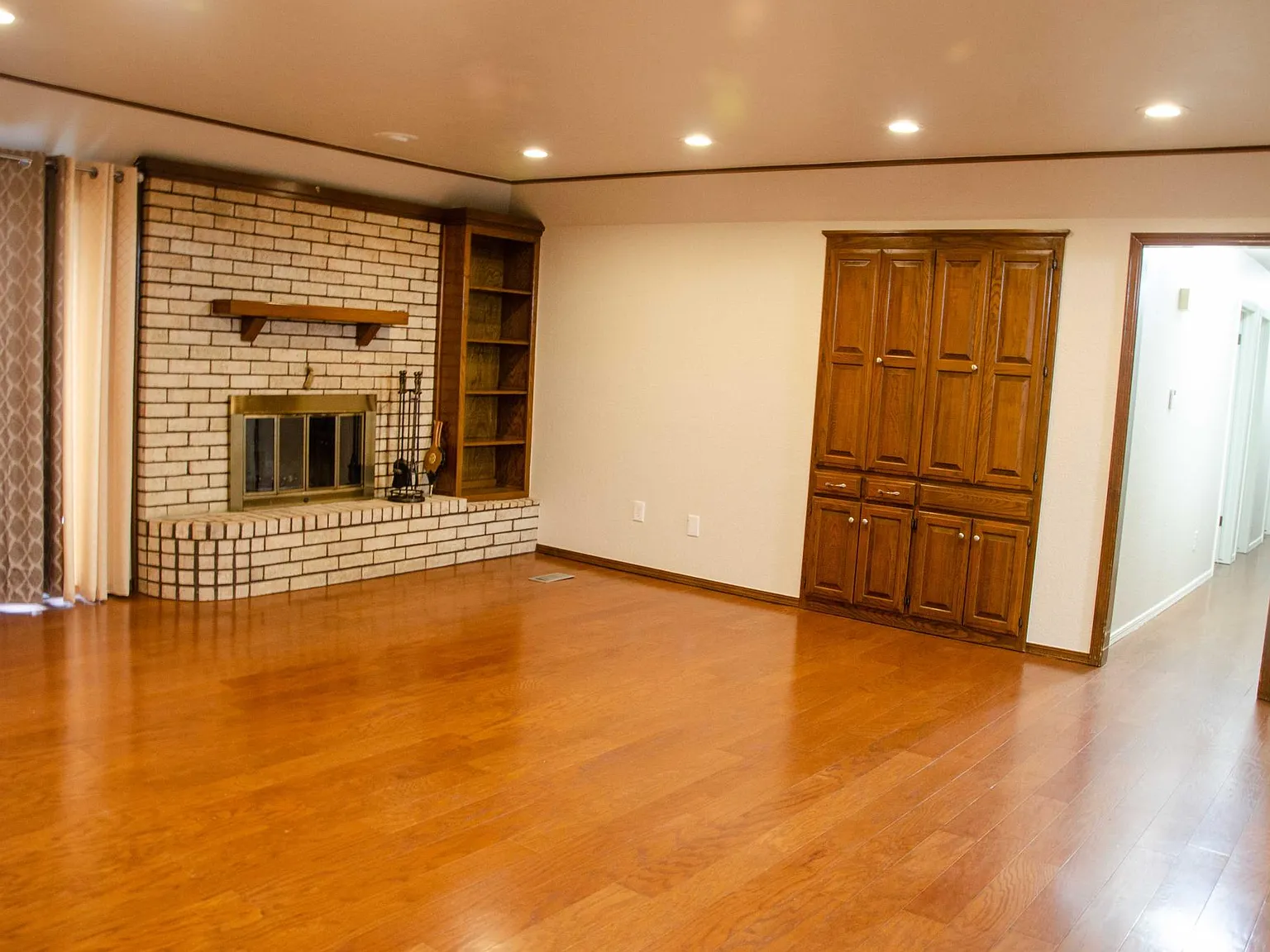 3 bed, 1704 sqft, $1,800 — Photo 3