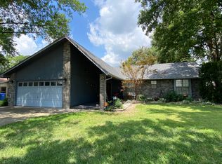 1611 Woodlawn Dr, Miami, OK 74354