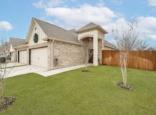 201 Honor Code Pl, Granbury, TX 76049