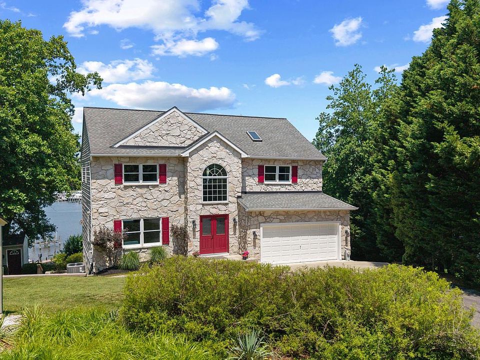 1st image of 8044 Forest Glen Dr
