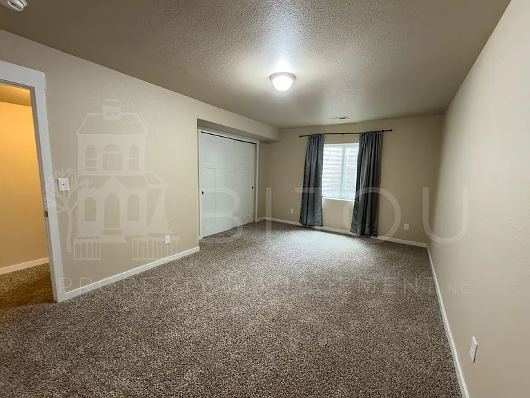 7356 Big Prairie Ct — Photo 17