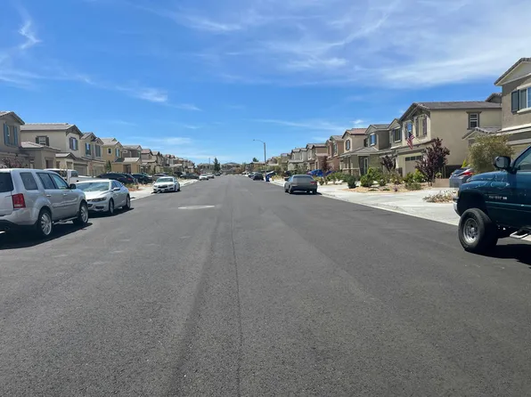 13027 Claremore St, Victorville, CA 92392