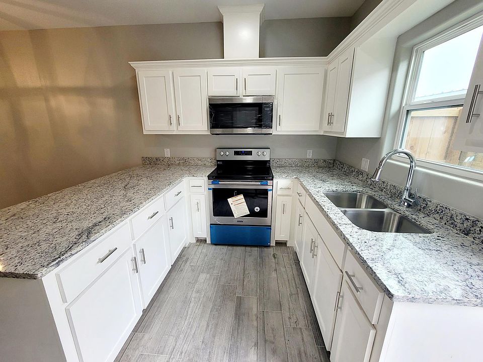 1st image of 1909 Davenport St #1