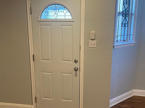 3rd image of 6615 Torresdale Ave #1