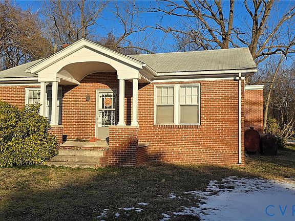 3rd image of 3005 Sandy Ln
