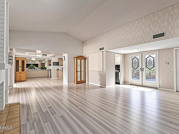 5th image of 2122 LEISURE WORLD --