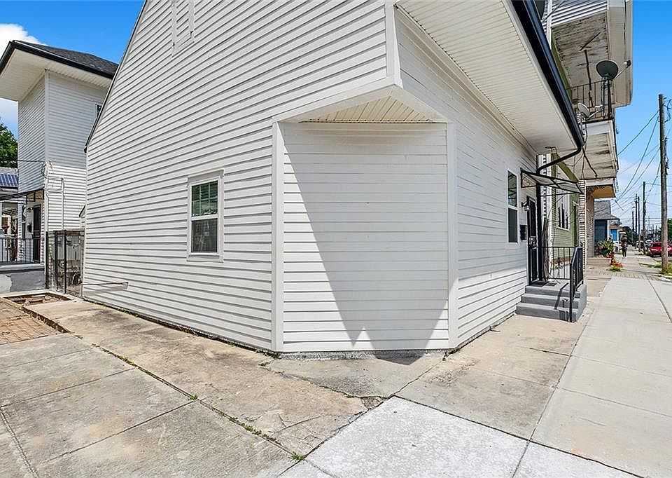 1st image of 2437 Dumaine St