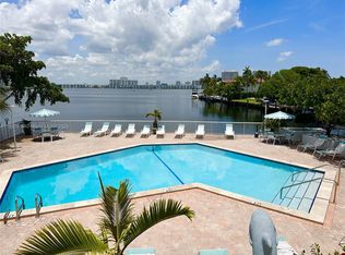 2841 NE 163rd St APT 304, North Miami Beach, FL 33160