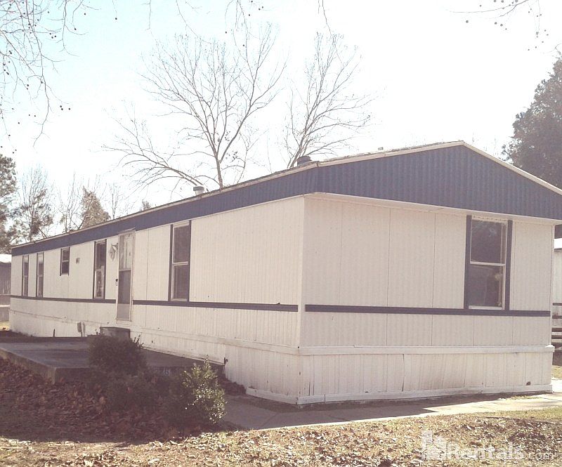 1st image of 3226 S Oliver Dr